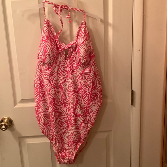 One Piece Plus Size XXL Pretty Swimsuit - Picture 1 of 8